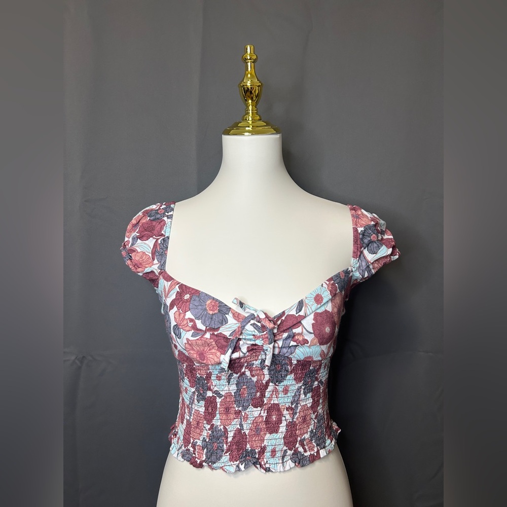 70s floral print with a modern twist!
